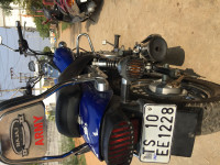 Blue Bajaj Avenger Cruise 220