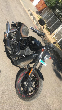 Vivid Black Harley Davidson Street 750