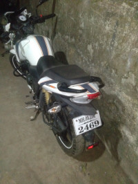 White TVS Apache RTR 160