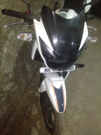White TVS Apache RTR 160