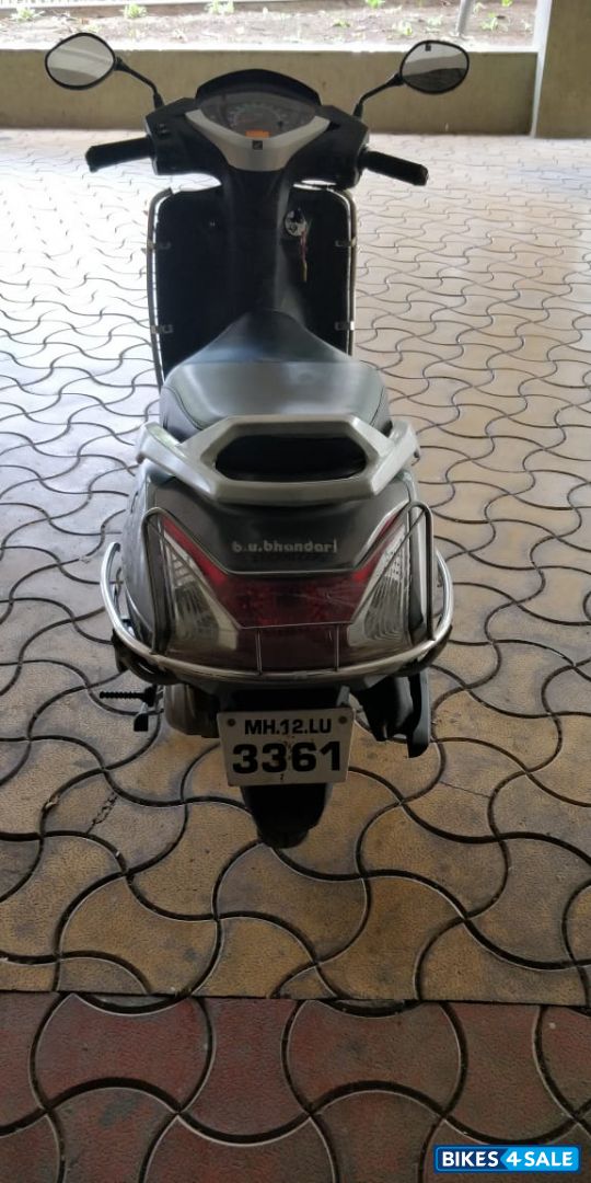 Metallic Silver/grey Honda Activa 125 Metallic Silver/grey Honda Activa 125