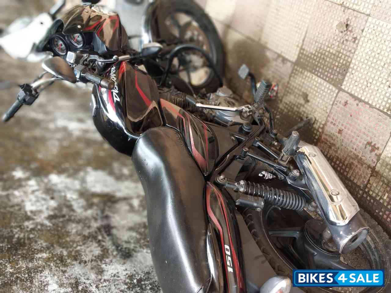 Bajaj Discover DTSi 150