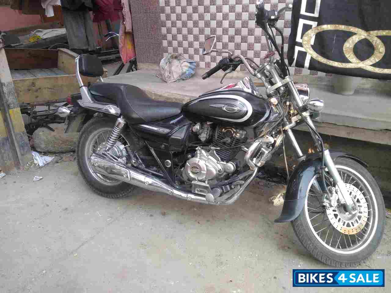 Bajaj Avenger Cruise 220