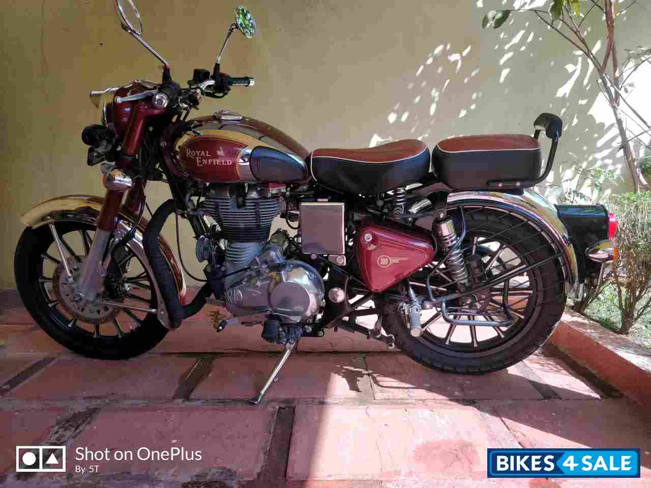 Red Royal Enfield Classic Chrome