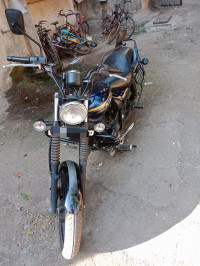 Blue Bajaj Avenger Street 150