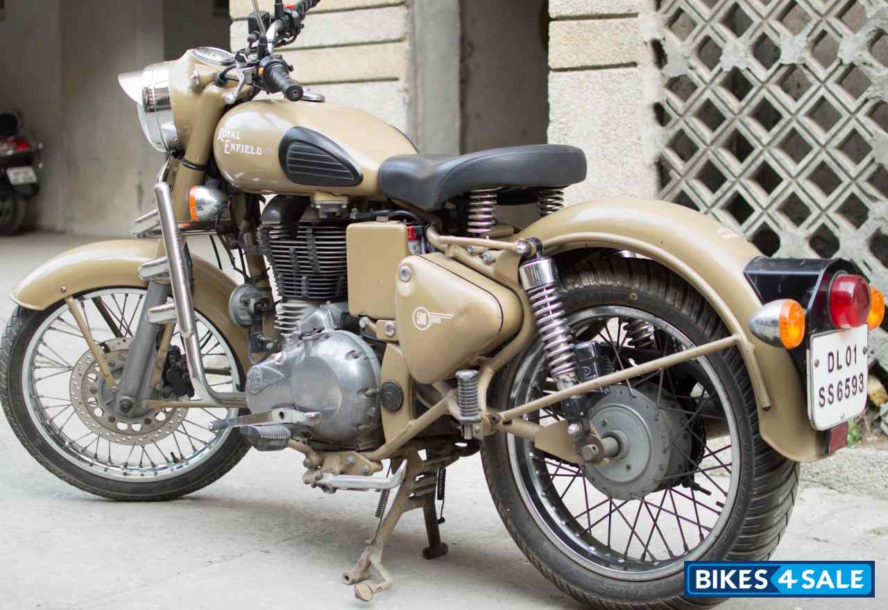 Desert Storm Royal Enfield Classic Desert Storm