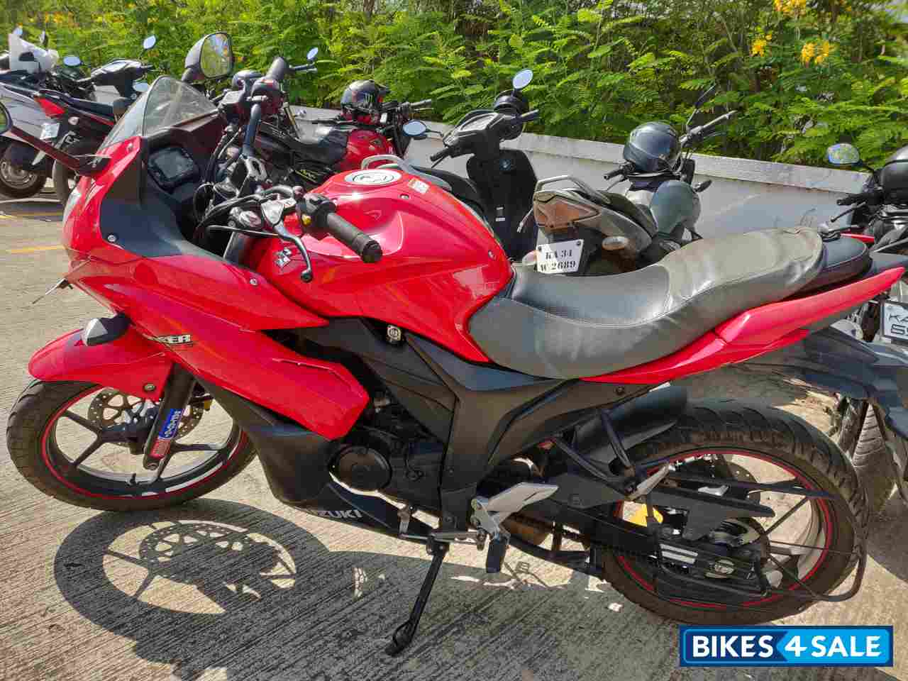 Suzuki Gixxer SF