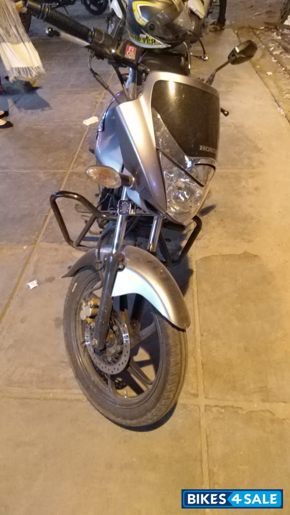S Silver Honda CB Unicorn