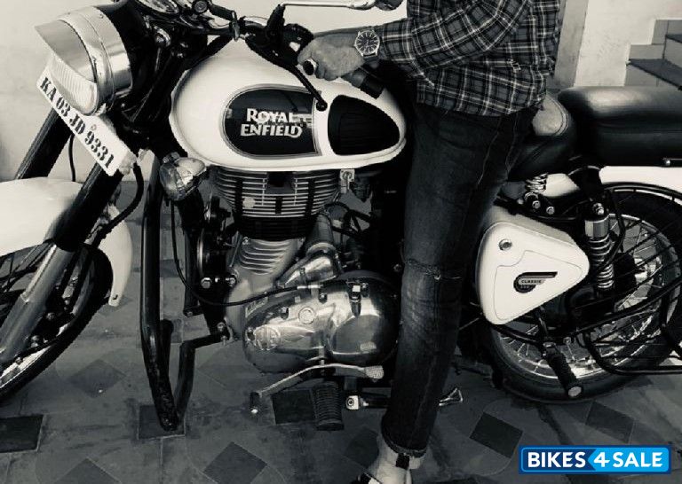 Ash White Royal Enfield Classic 350