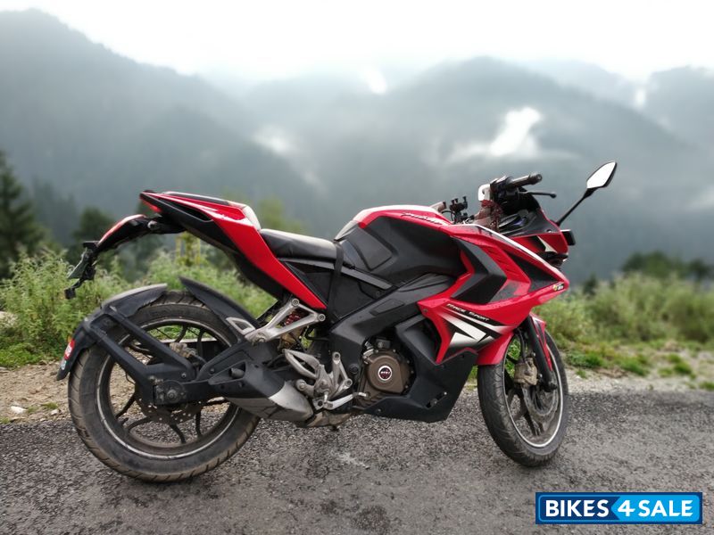 Bajaj Pulsar RS 200 Bajaj Pulsar RS 200