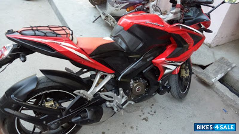 Bajaj Pulsar RS 200 Bajaj Pulsar RS 200