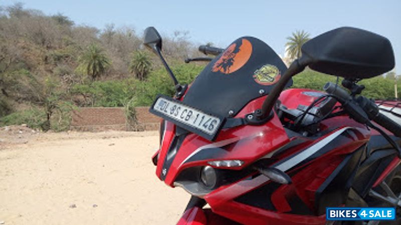 Bajaj Pulsar RS 200 Bajaj Pulsar RS 200