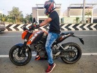 KTM Duke 200