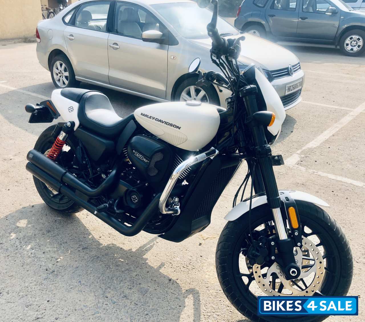 White Harley Davidson Street Rod