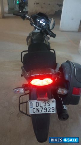 Black Mahindra Centuro