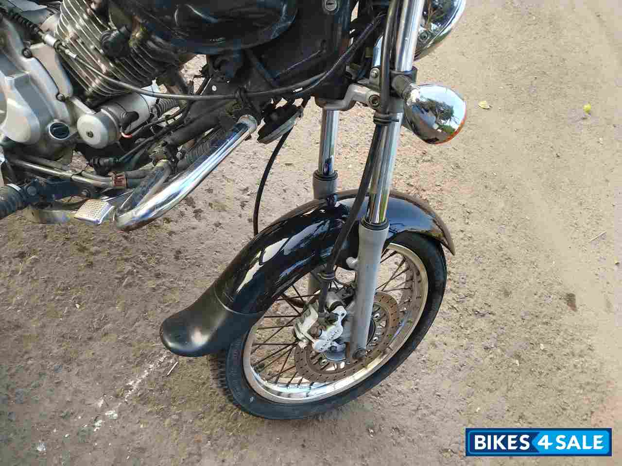 Bajaj Avenger 220 DTS-i