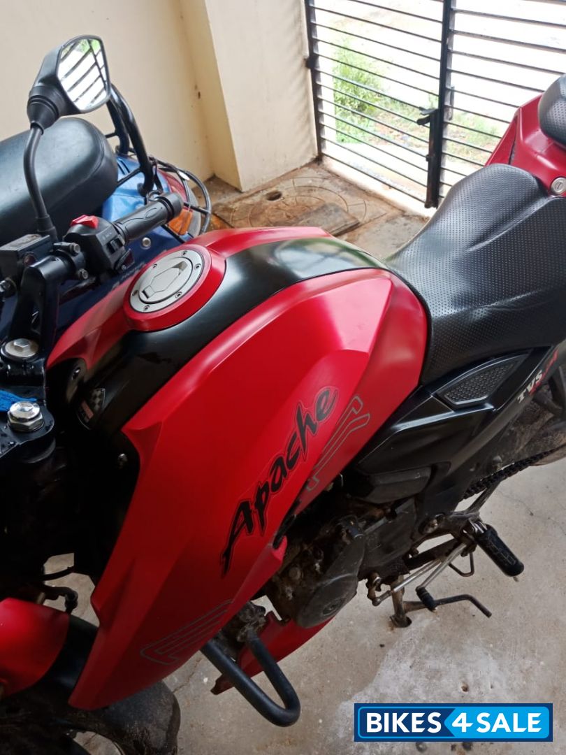 TVS Apache RTR 200 4V