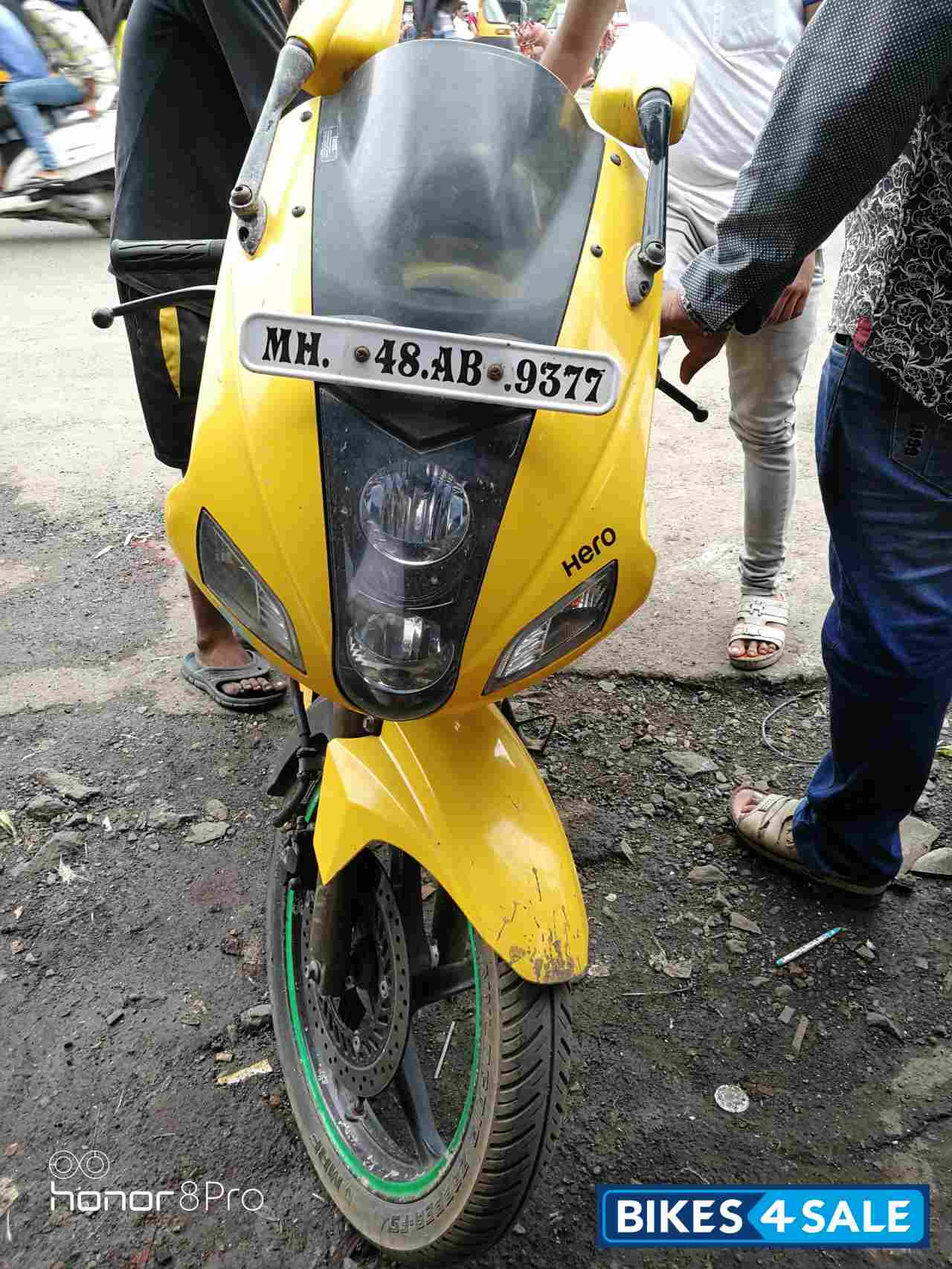 Yellow Hero Karizma R