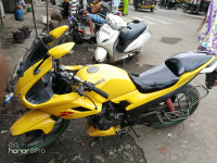 Yellow Hero Karizma R