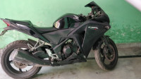 Black Honda CBR 250R