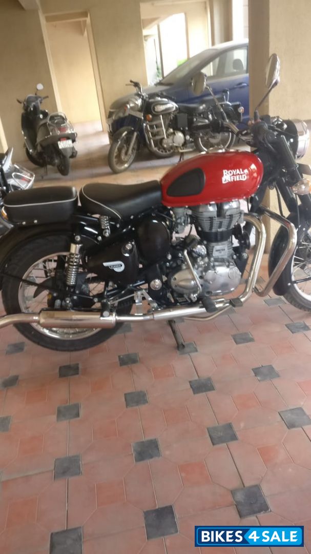 Red Royal Enfield Classic 350 Redditch Red