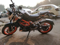 White KTM Duke 390