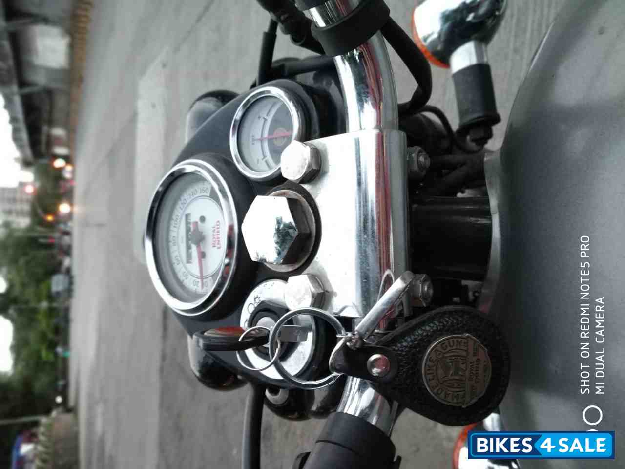 Royal Enfield Classic Gunmetal Grey Royal Enfield Classic Gunmetal Grey