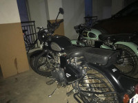 Black Royal Enfield Classic Stealth Black