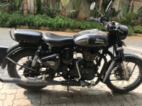 Black Royal Enfield Classic Stealth Black