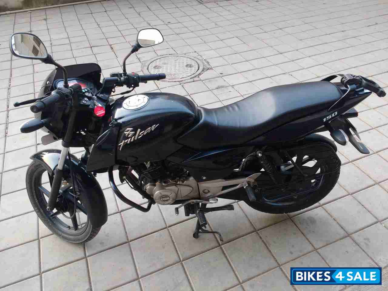 Black Bajaj Pulsar 150 DTSi