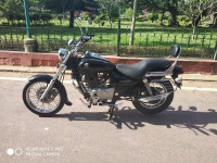 Black Bajaj Avenger 180 DTS-i