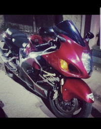 Red Suzuki Hayabusa