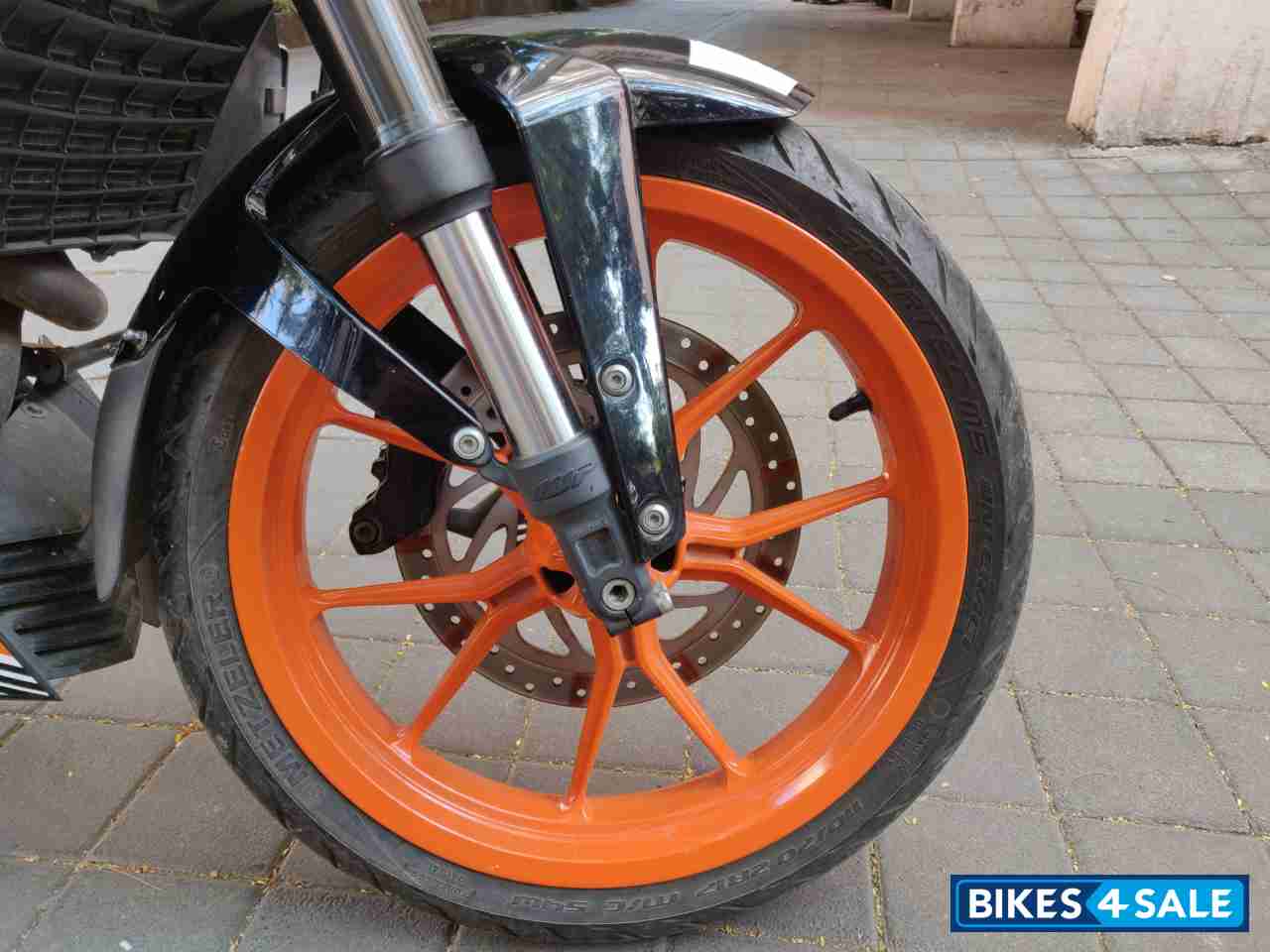 Black KTM Duke 390