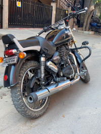 Black Royal Enfield Thunderbird 500