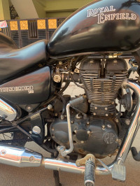 Black Royal Enfield Thunderbird 500