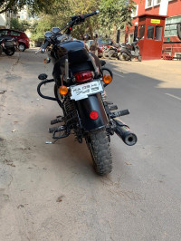 Black Royal Enfield Thunderbird 500