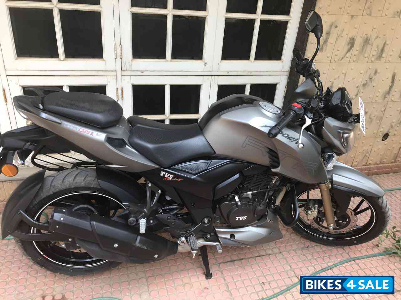 Grey TVS Apache RTR 200 4V Grey TVS Apache RTR 200 4V