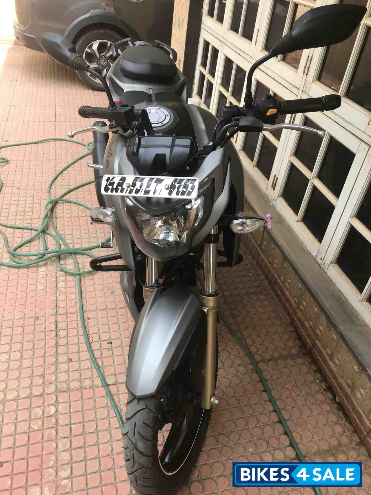 Grey TVS Apache RTR 200 4V Grey TVS Apache RTR 200 4V