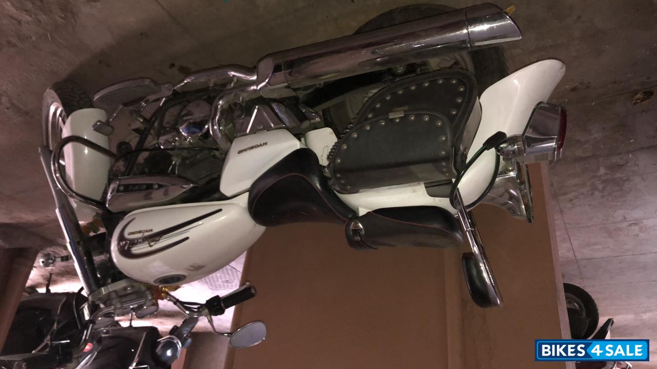 Hyosung Aquila GV250