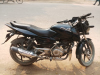 Black Bajaj Pulsar 150 Classic