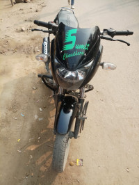 Black Bajaj Pulsar 150 Classic