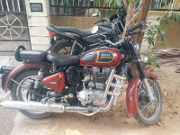 Chestnut Royal Enfield Classic 350