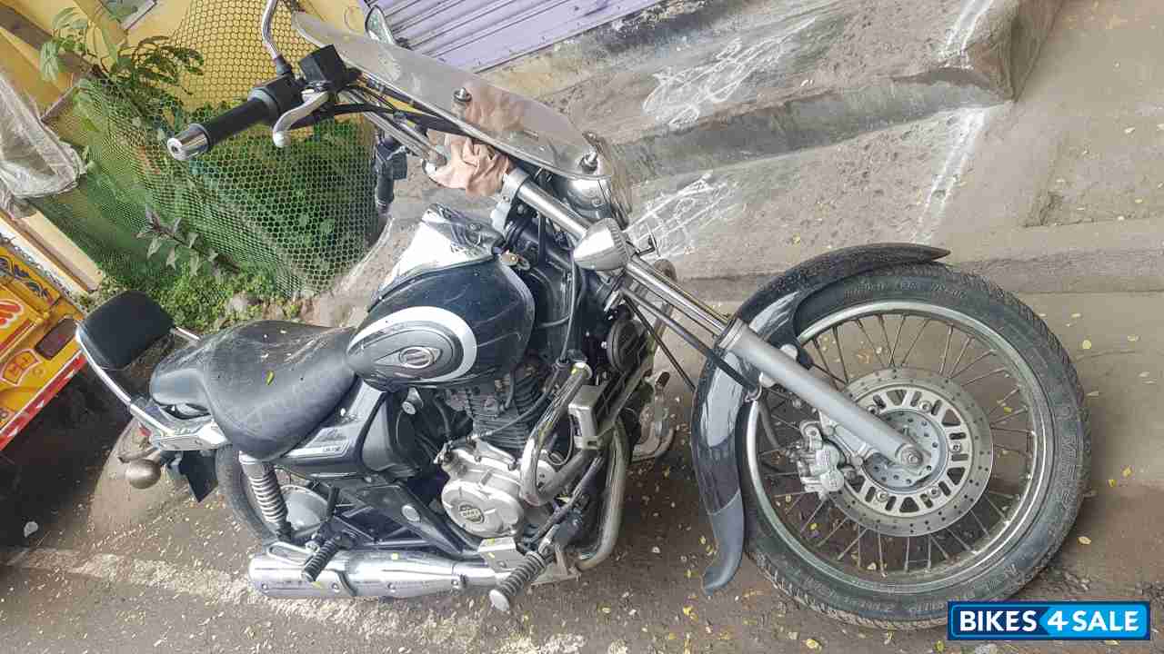 Bajaj Avenger Cruise 220