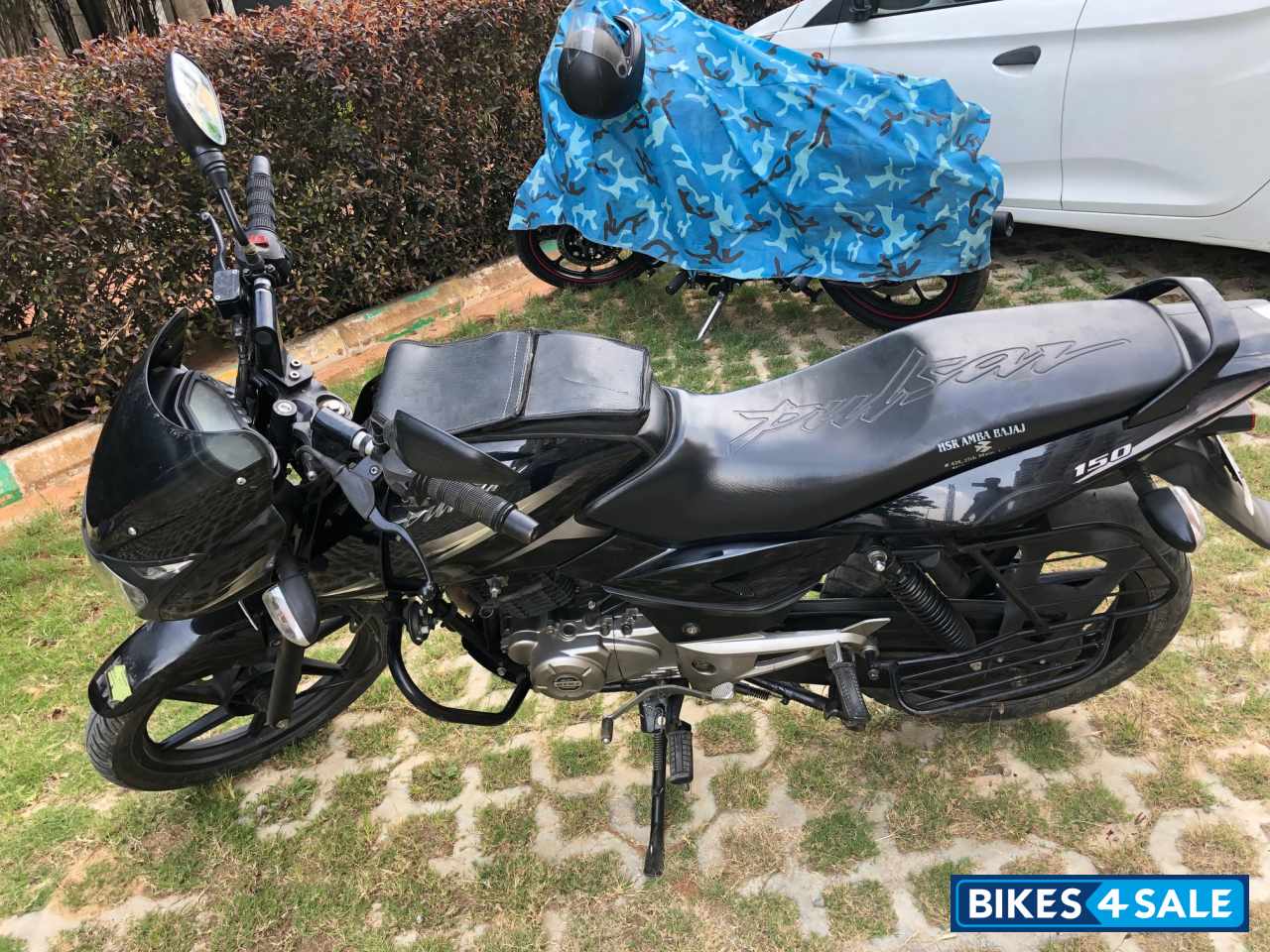 Black Bajaj Pulsar 150 DTSi