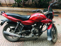 Red Bajaj XCD 125 DTS-Si
