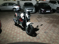 White Benelli TNT 25
