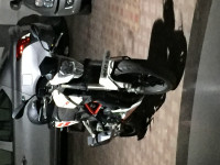 White Benelli TNT 25