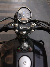 Black Bajaj Avenger Street 220