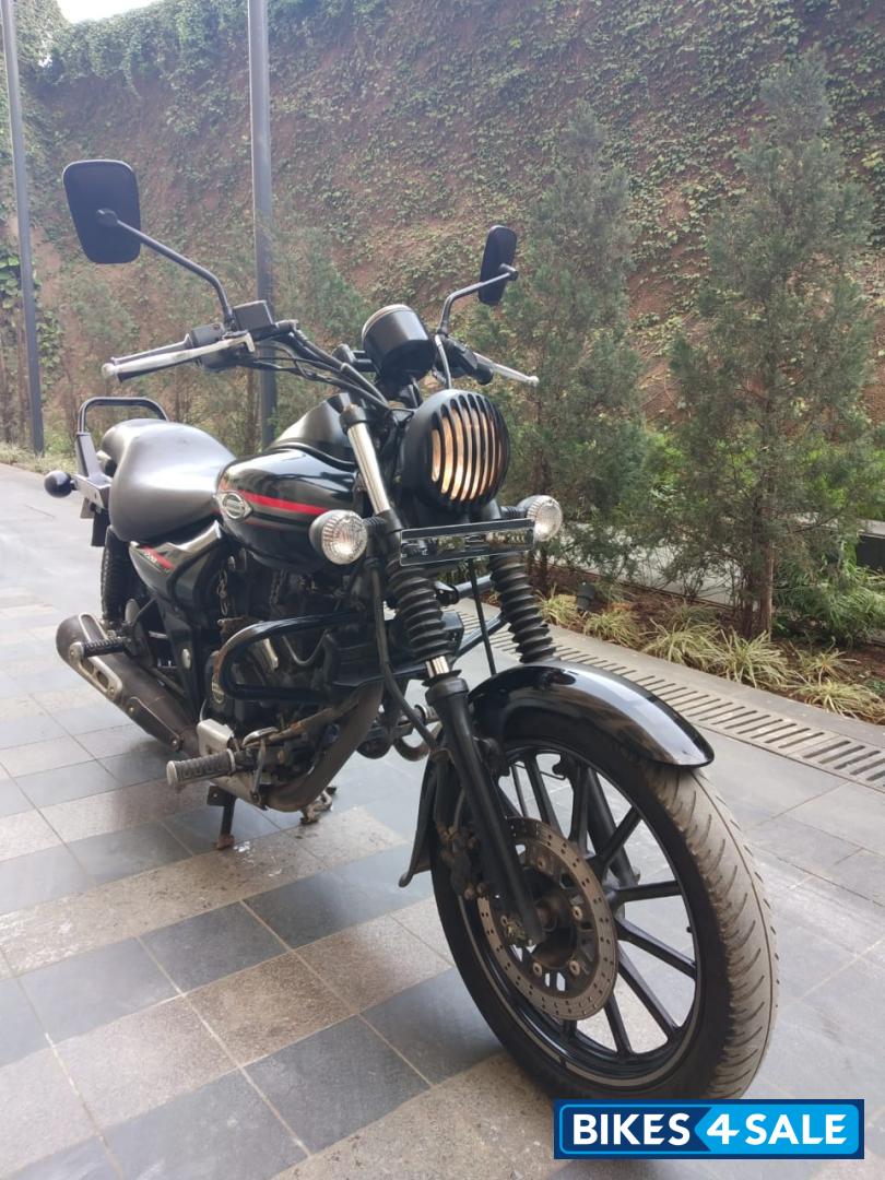 Black Bajaj Avenger Street 220