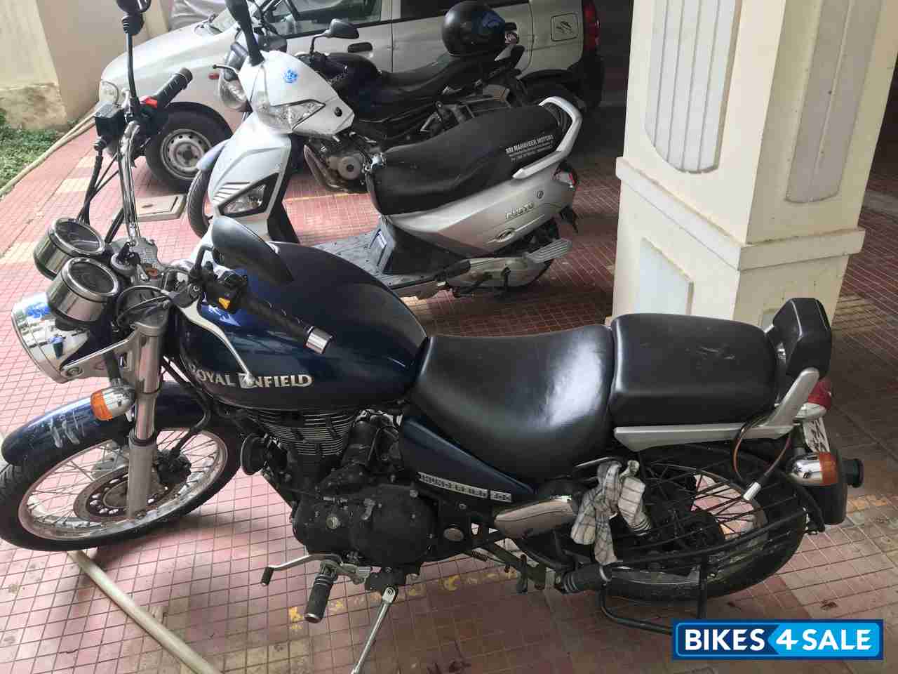 Marine Blue Royal Enfield Thunderbird 500 Marine Blue Royal Enfield Thunderbird 500